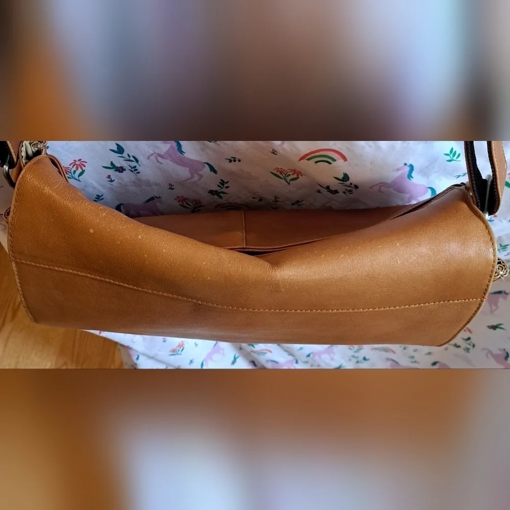 EUC Piel Tan Leather Business Professional Briefcase Padded Messenger Flap Bag